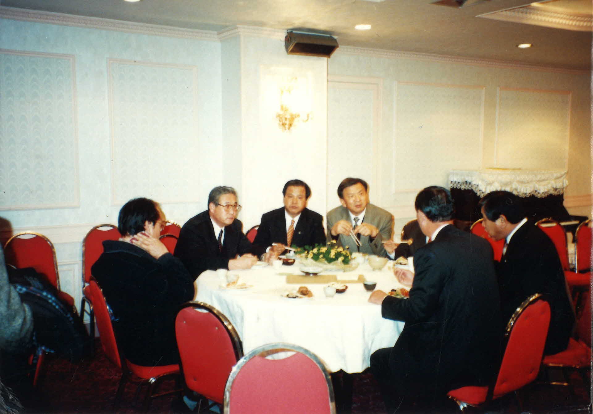 96 새해맞이 어울림 행사-테이블, 남6, 대화