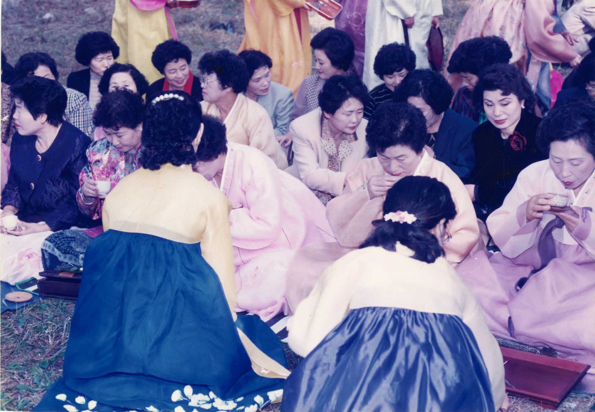 95년 무아다회-관객석, 여성, 시음