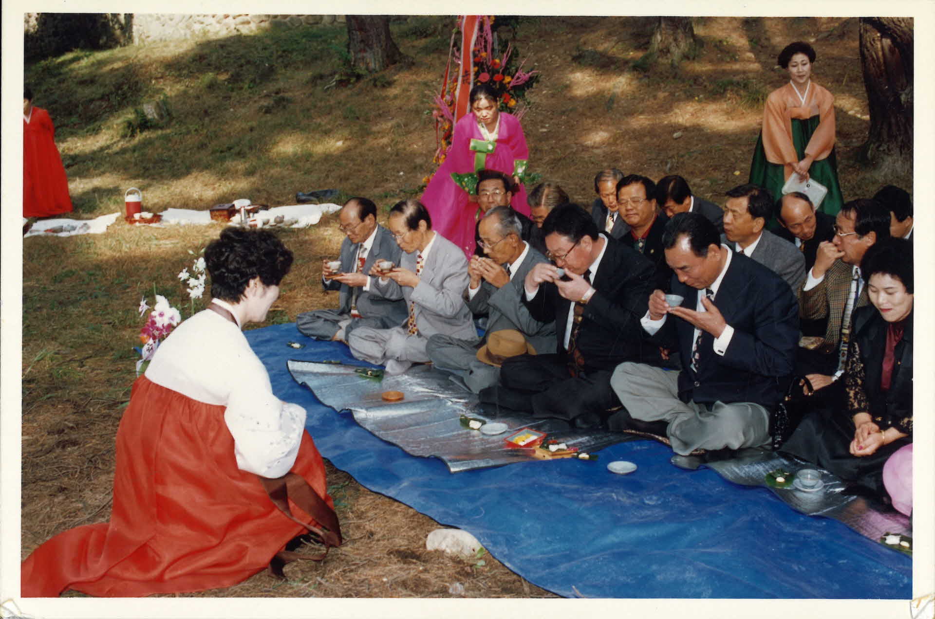 95년 무아다회-관객석, 남성, 시음