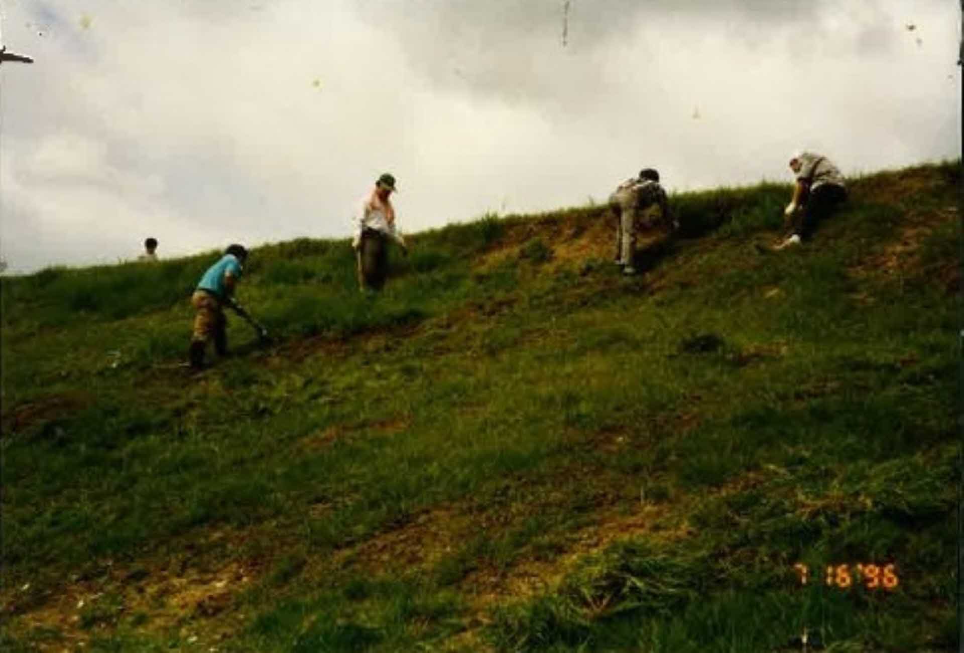 새마을운동 활동사진-서천둔치주변 정비