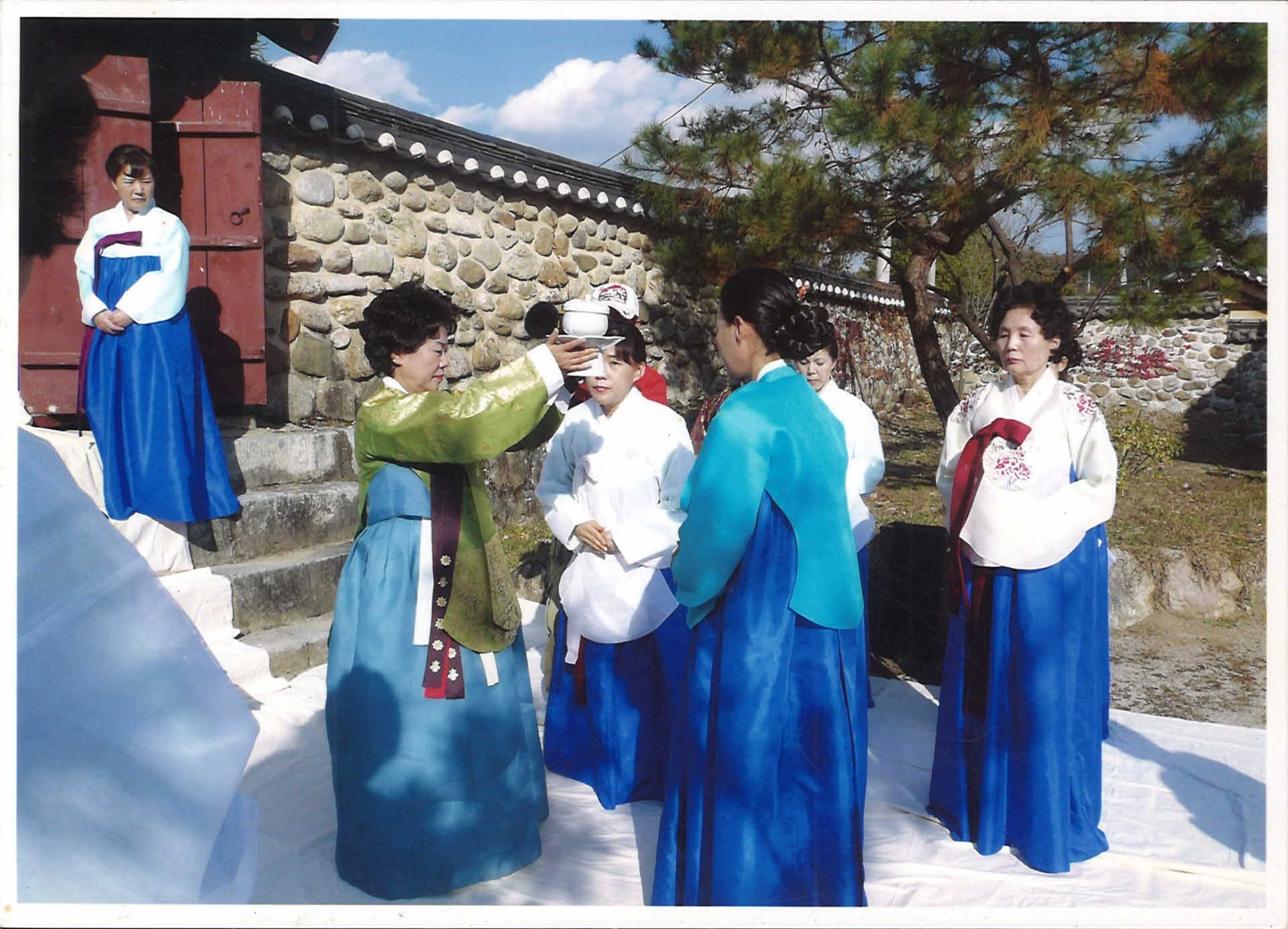 울린 차를 받아서