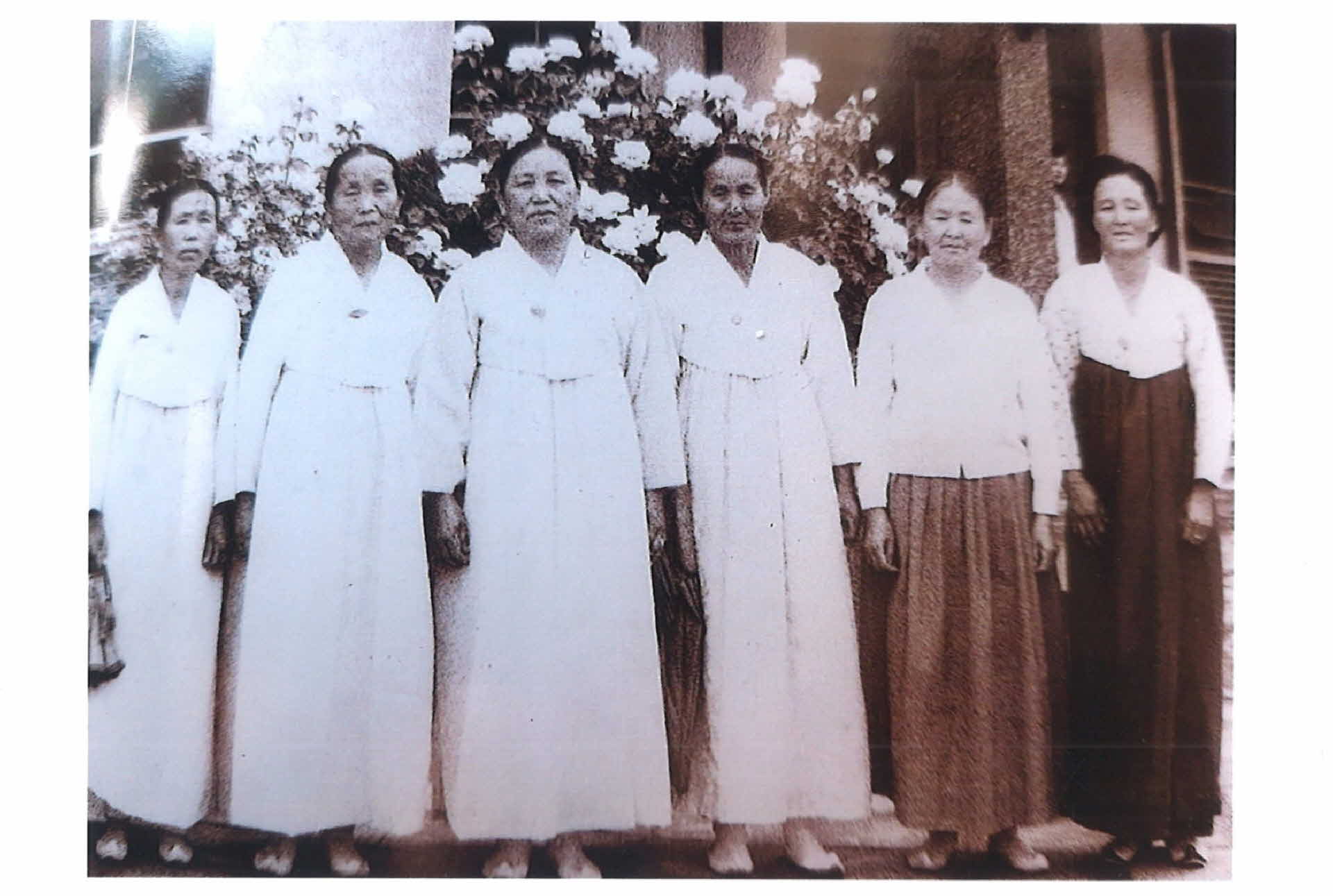 교회관련사진-예배후 집사님들