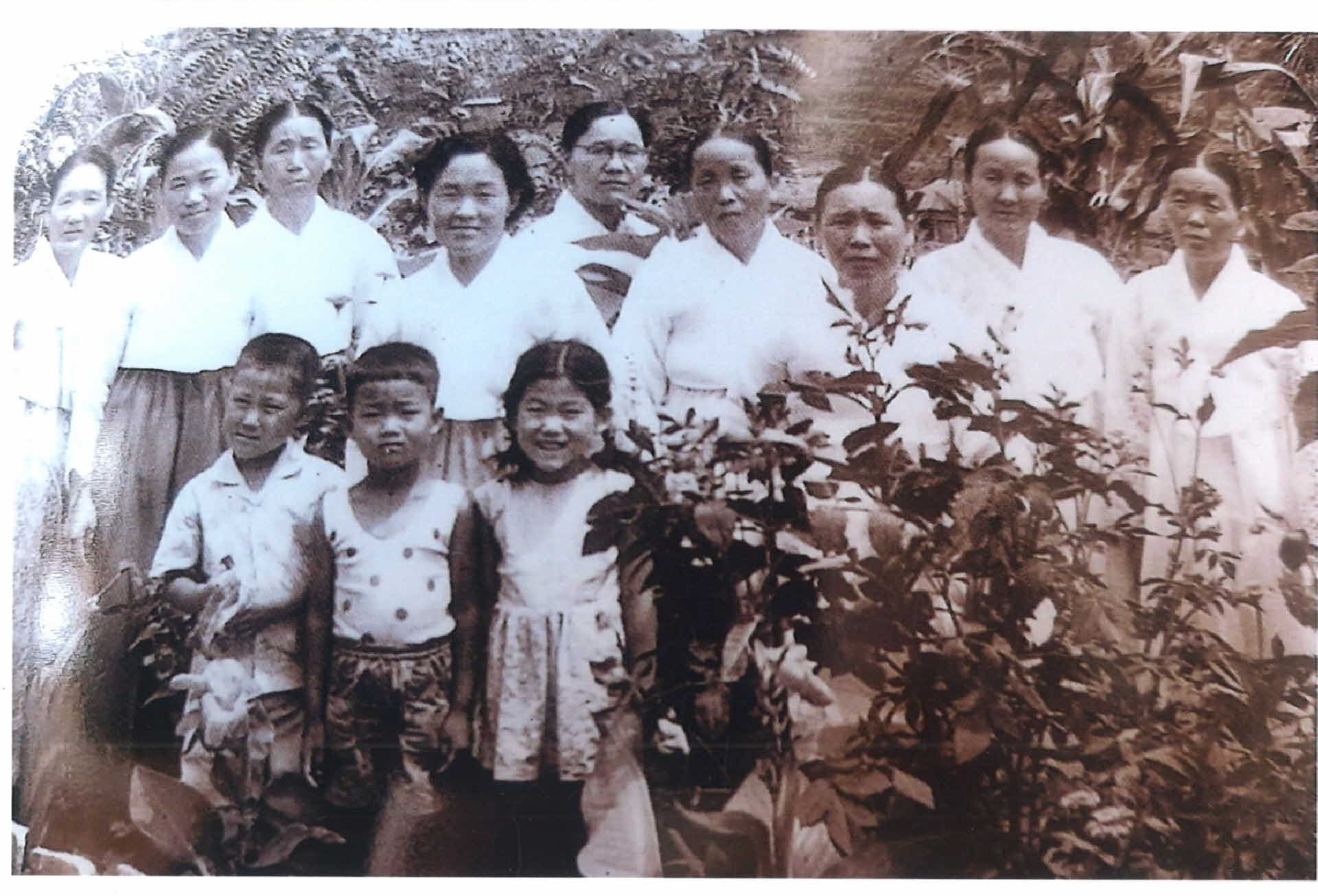 교회관련사진-여전도회 회원